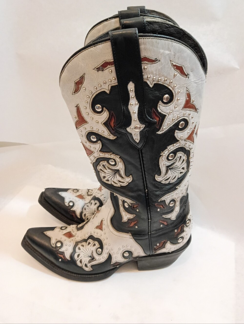 LUCCHESE WOMEN'S HANDMADE 1883 STUDDED COWGIRL BOOTS  Two Tone  size 5.5B
